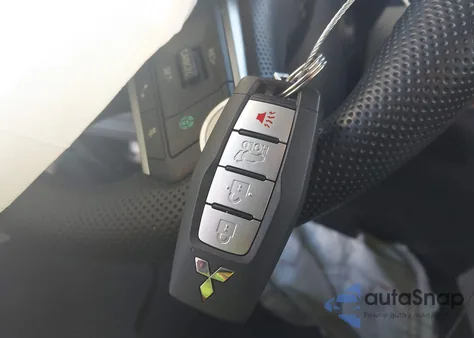 2023 Mitsubishi Outlander Sel 2.5 2Wd/Sel Black Edition 2Wd z USA, uszkodzony, nr VIN JA4J3VA81PZ032128